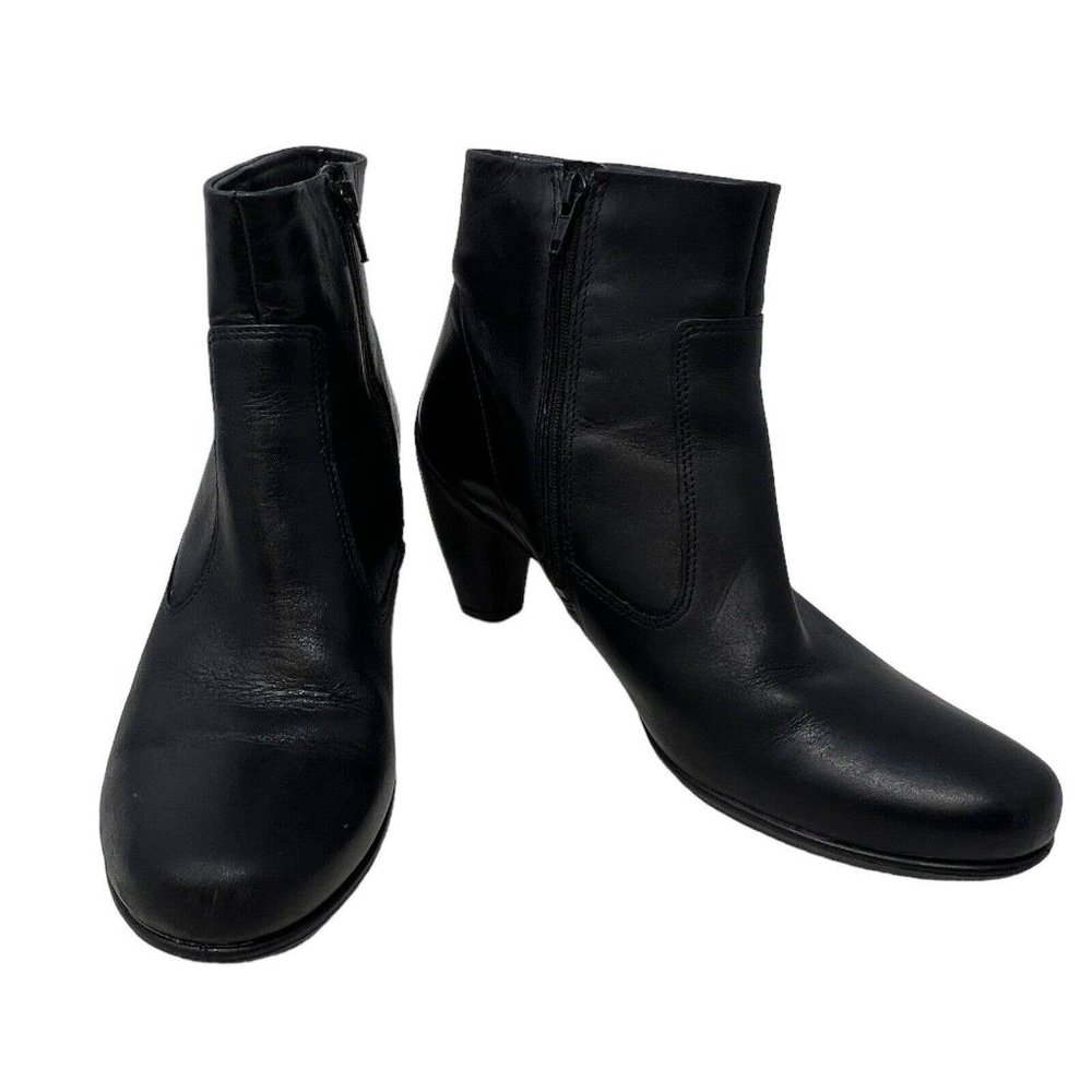 Ecco Hanna Black Leather Heeled Ankle Bootie Boots Zip Side Classic Button Sz 8